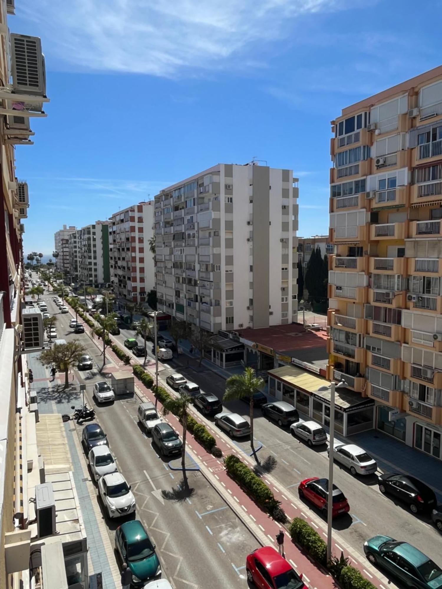Amaner Capri Apartment Torre Del Mar Luaran gambar