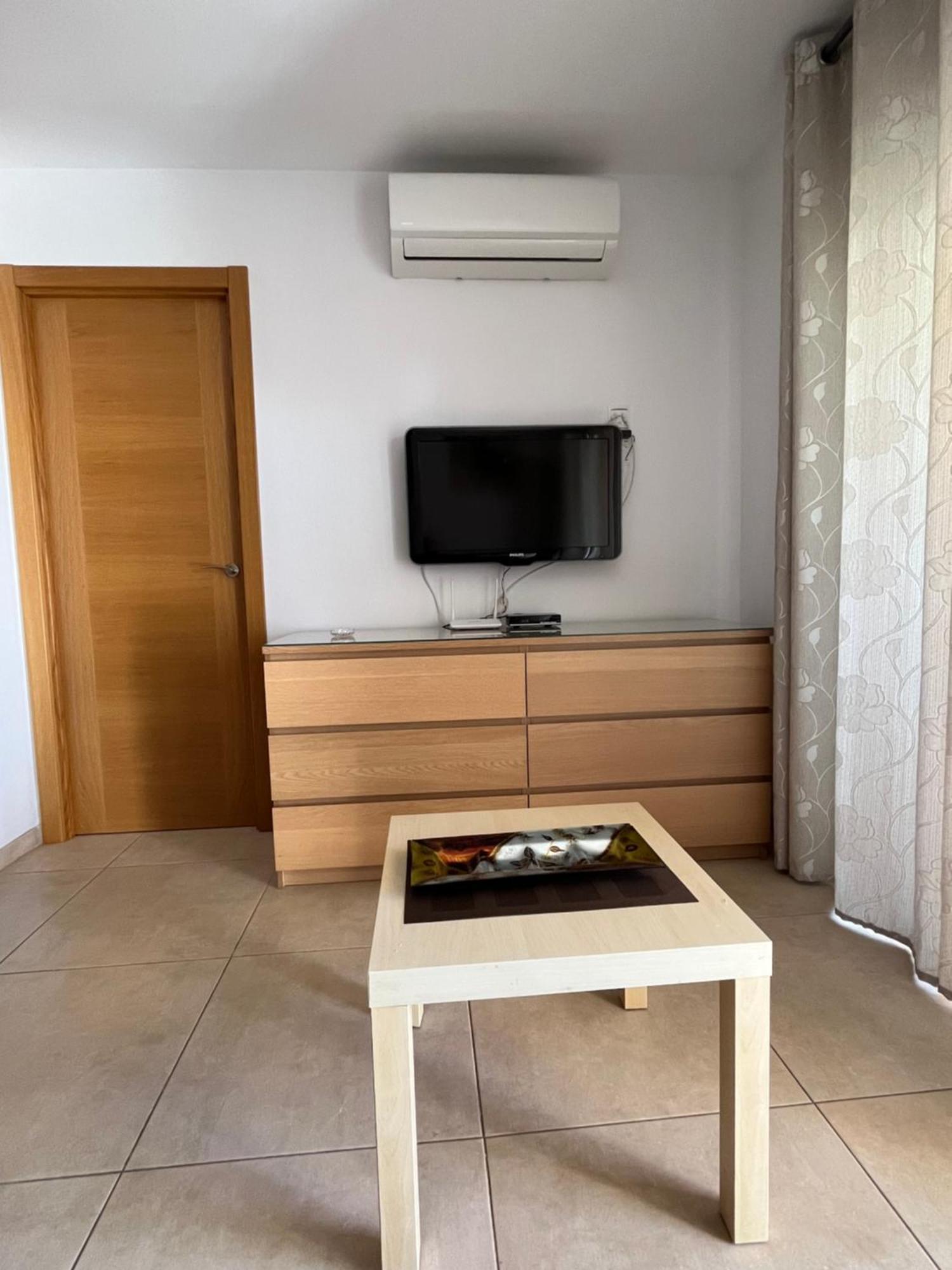 Amaner Capri Apartment Torre Del Mar Luaran gambar