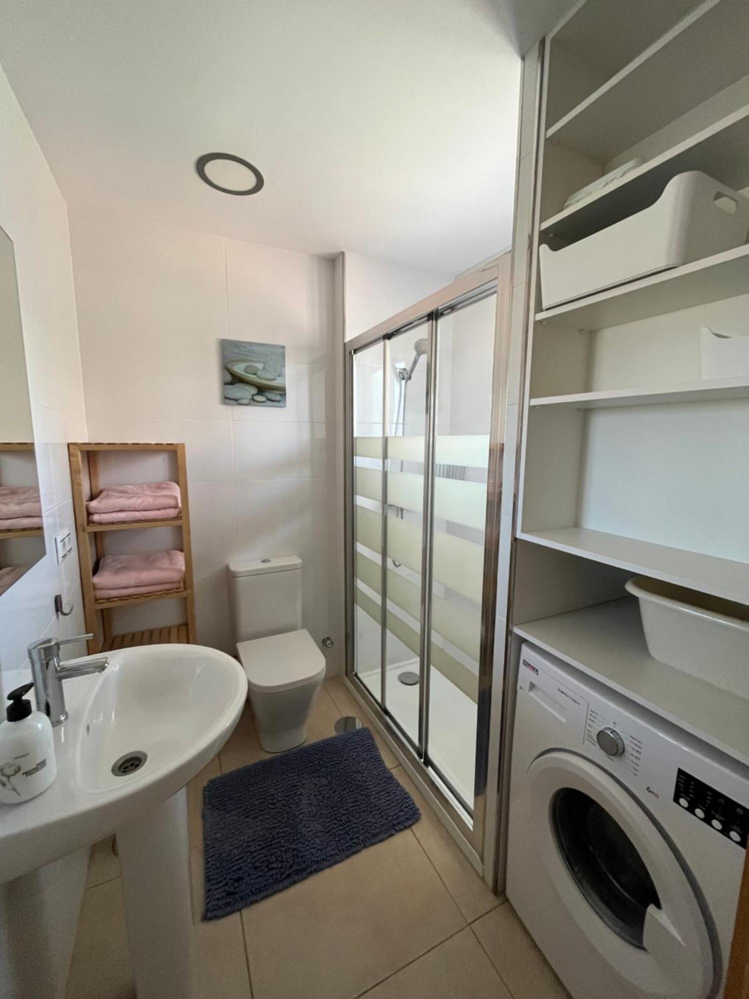 Amaner Capri Apartment Torre Del Mar Luaran gambar