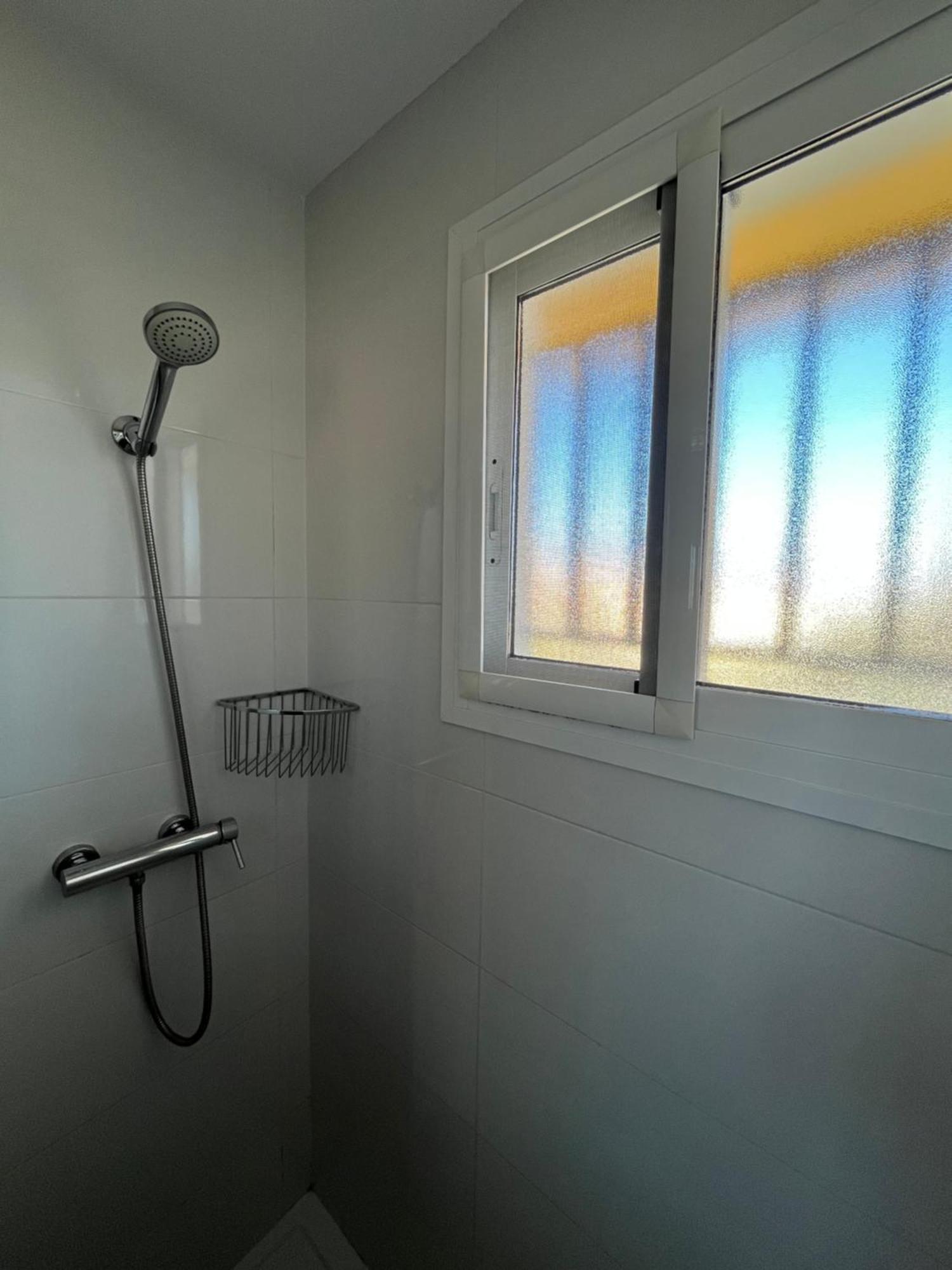 Amaner Capri Apartment Torre Del Mar Luaran gambar