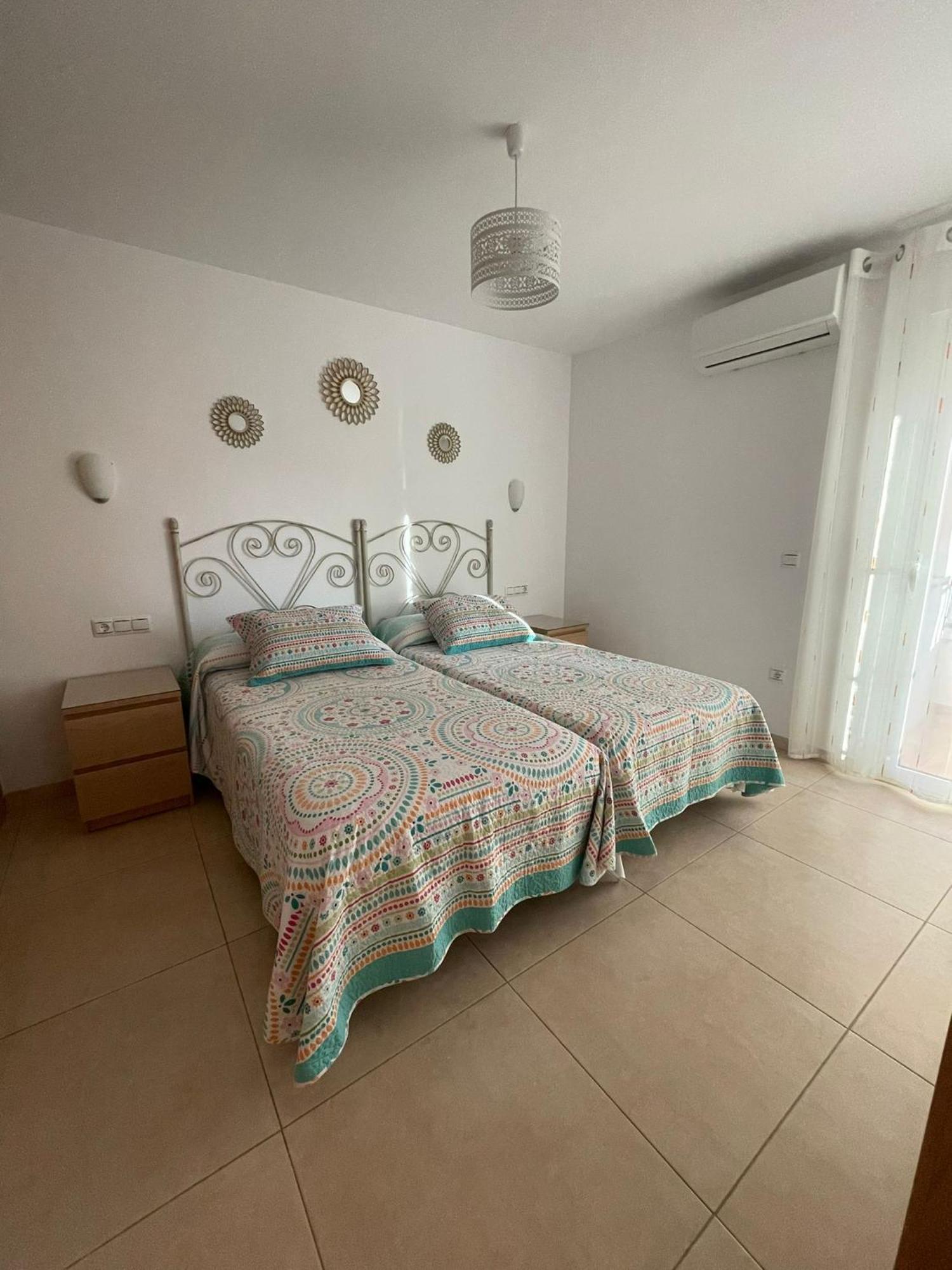 Amaner Capri Apartment Torre Del Mar Luaran gambar